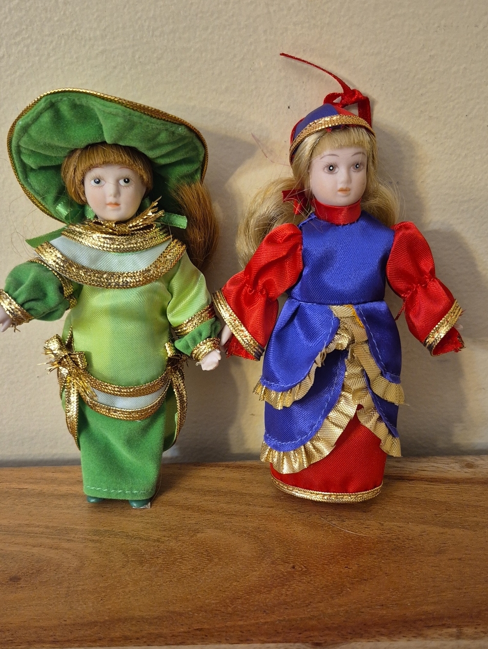 Danbury Mint The Ladies of Fashion Assorted Mini Doll Ornaments- Full Set of 25 - Picture 4 of 16